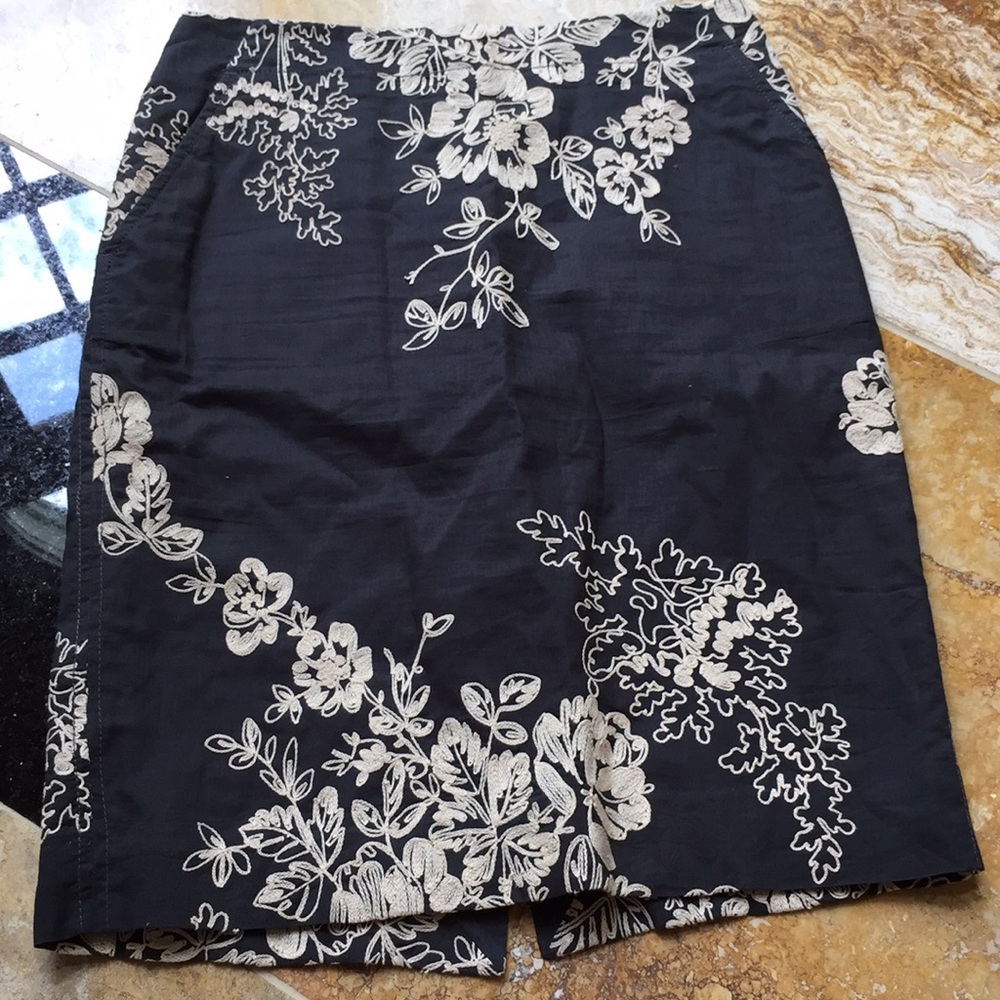 J. Crew Charcoal pencil skirt/pockets/embroidery